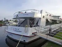 Kapal pelayaran untuk dijual