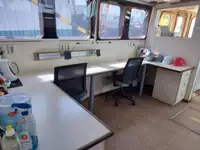 Kapal tinjauan untuk dijual