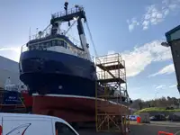 Kapal peti sejuk untuk dijual