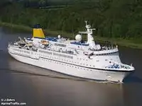 Kapal pelayaran untuk dijual