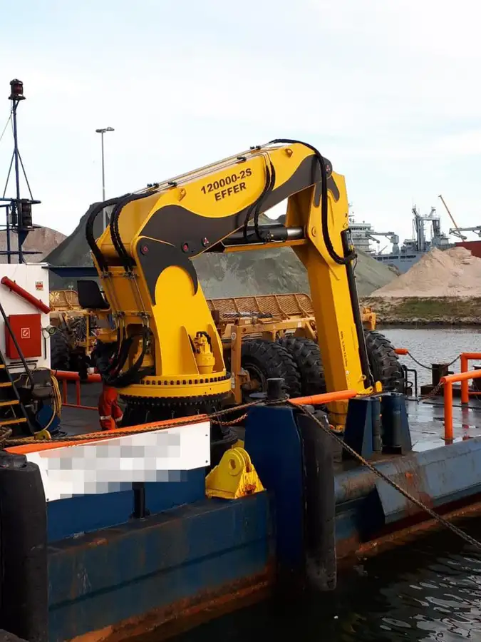 Kapal tunda untuk dijual