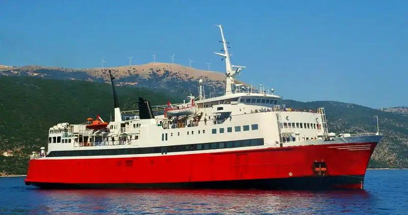 Kapal RoPax untuk dijual