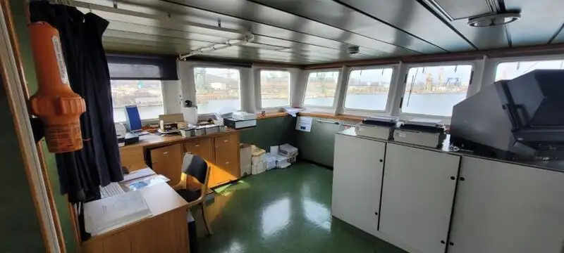 Kapal tunda untuk dijual