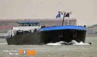 Oil/Chemical tanker untuk jualan