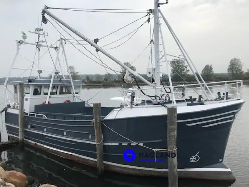 Kapal pukat tunda untuk dijual