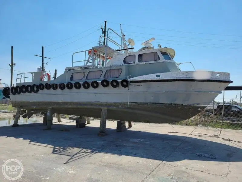 Kapal anak kapal untuk dijual