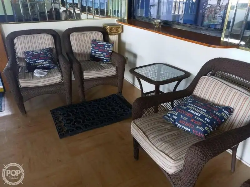 Kapal pelayaran untuk dijual