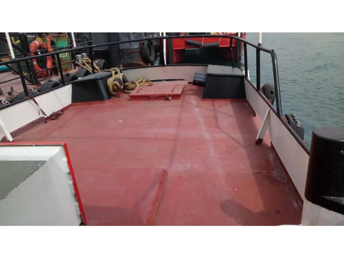 Kapal kerja untuk dijual
