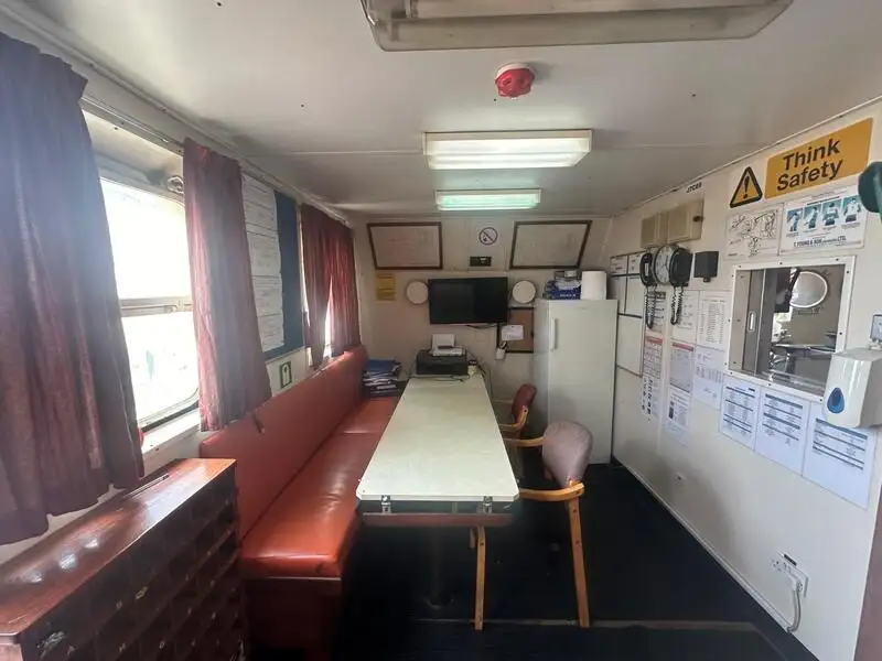 Kapal tunda untuk dijual
