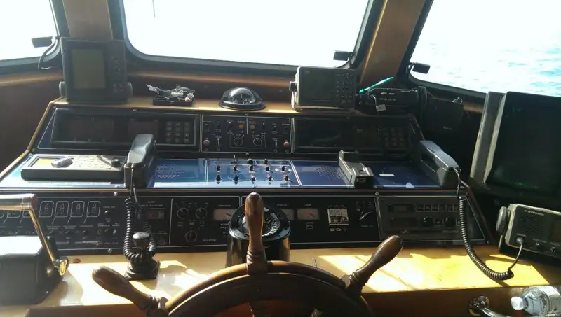 Kapal anak kapal untuk dijual