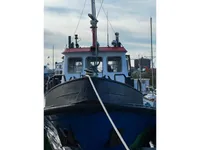 Kapal rondaan untuk dijual