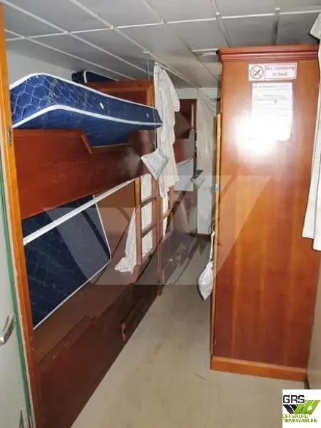 Kapal bekalan untuk dijual