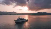 Kapal tinjauan untuk dijual