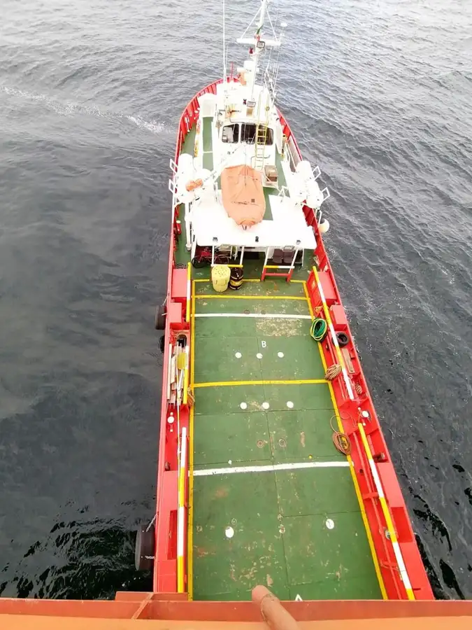 Kapal anak kapal untuk dijual