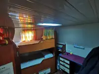 Kapal bekalan untuk dijual