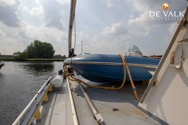 Kapal rondaan untuk dijual