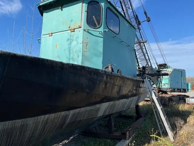 Kapal kerja untuk dijual