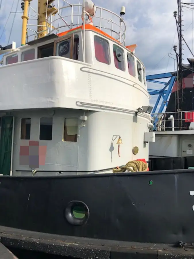 Kapal tunda untuk dijual
