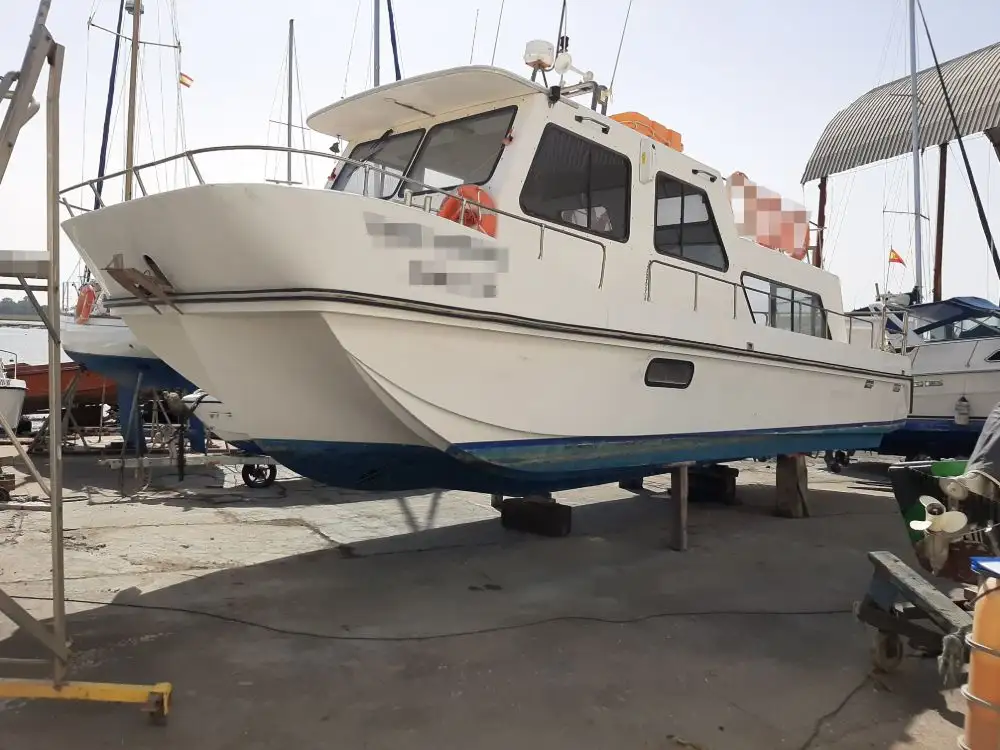 Kapal anak kapal untuk dijual