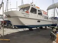 Kapal anak kapal untuk dijual