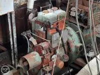 Kapal bekalan untuk dijual