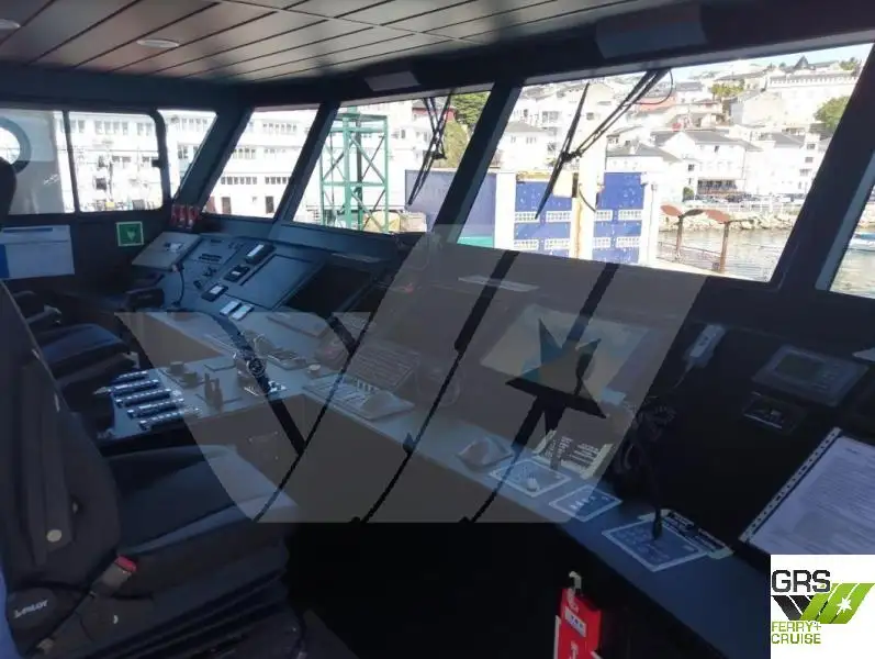 Kapal pelayaran untuk dijual