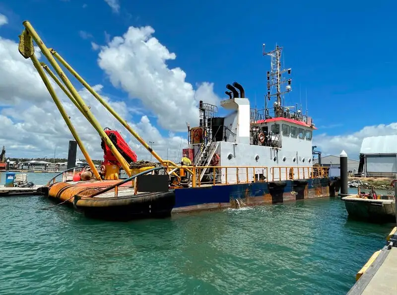 Kapal kerja untuk dijual