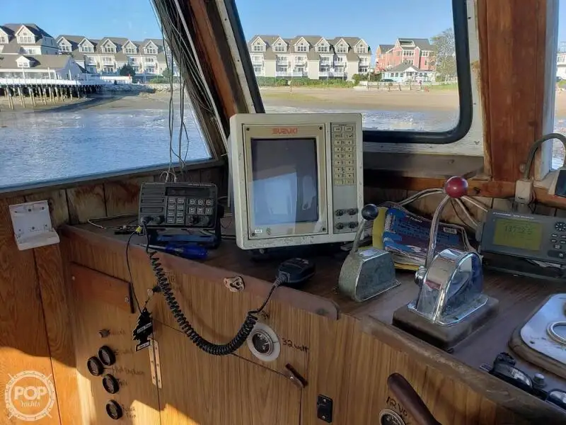 Kapal feri untuk dijual