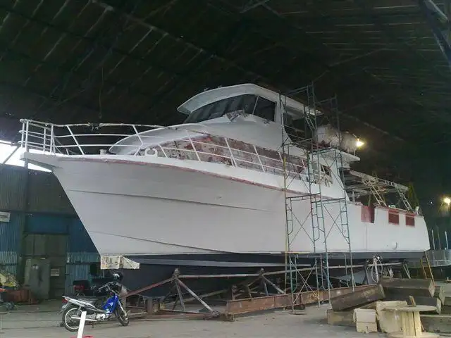 Kapal feri untuk dijual