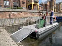 Kapal kontena untuk dijual