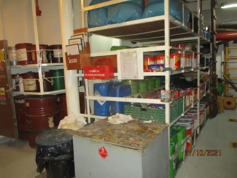 Kapal peti sejuk untuk dijual