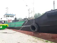 Oil/Chemical tanker untuk jualan