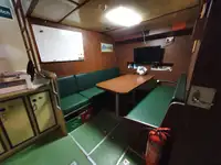 Kapal tinjauan untuk dijual