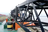 Kapal kren untuk dijual