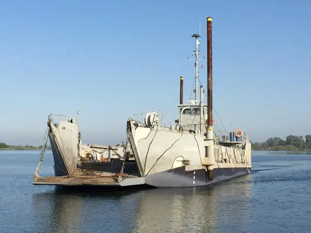 Kapal pendaratan, tangki untuk dijual