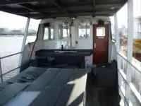 Kapal rondaan untuk dijual