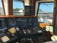 Kapal pelayaran-feri untuk dijual