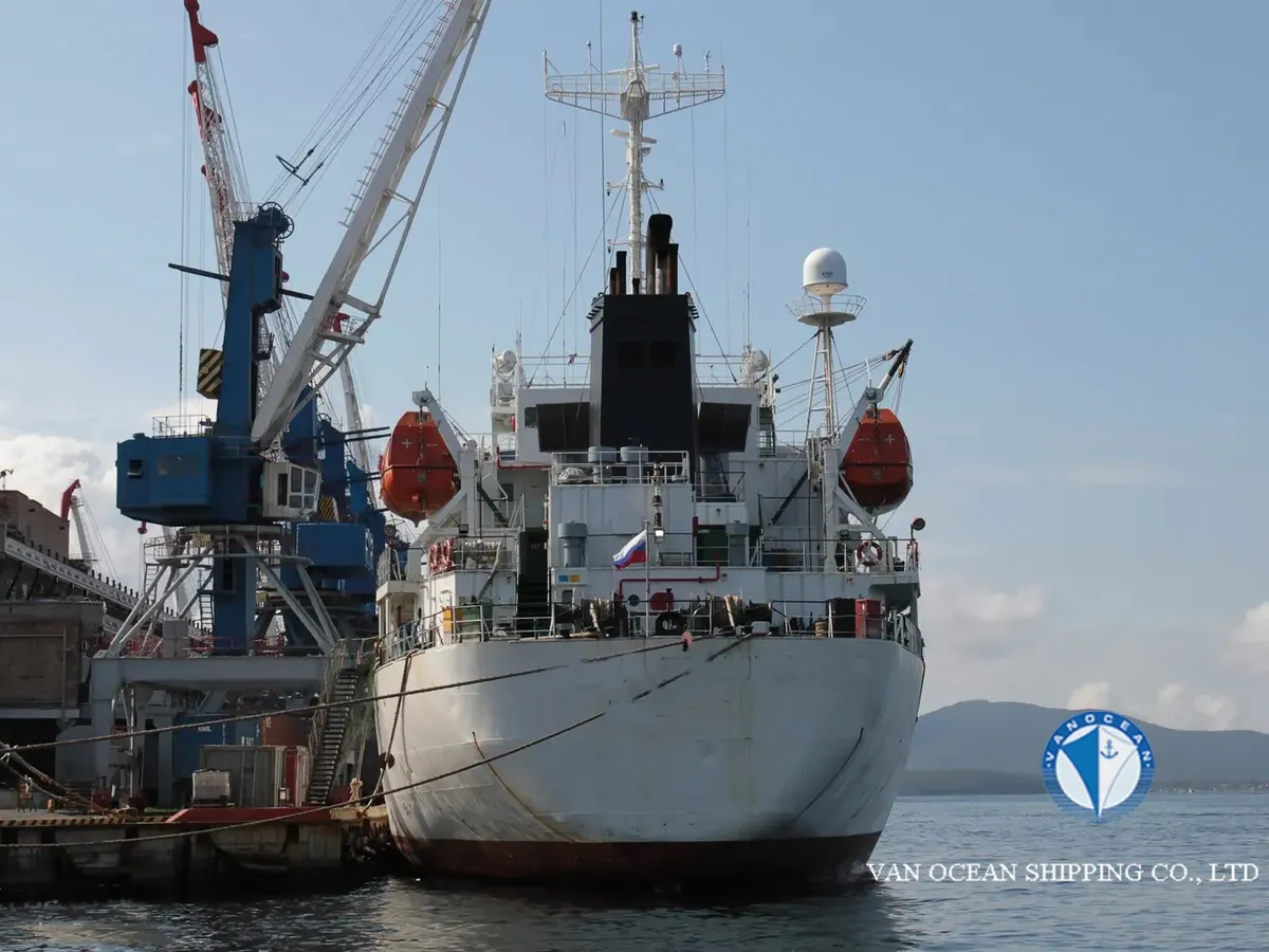Kapal peti sejuk untuk dijual