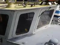 Kapal kerja untuk dijual