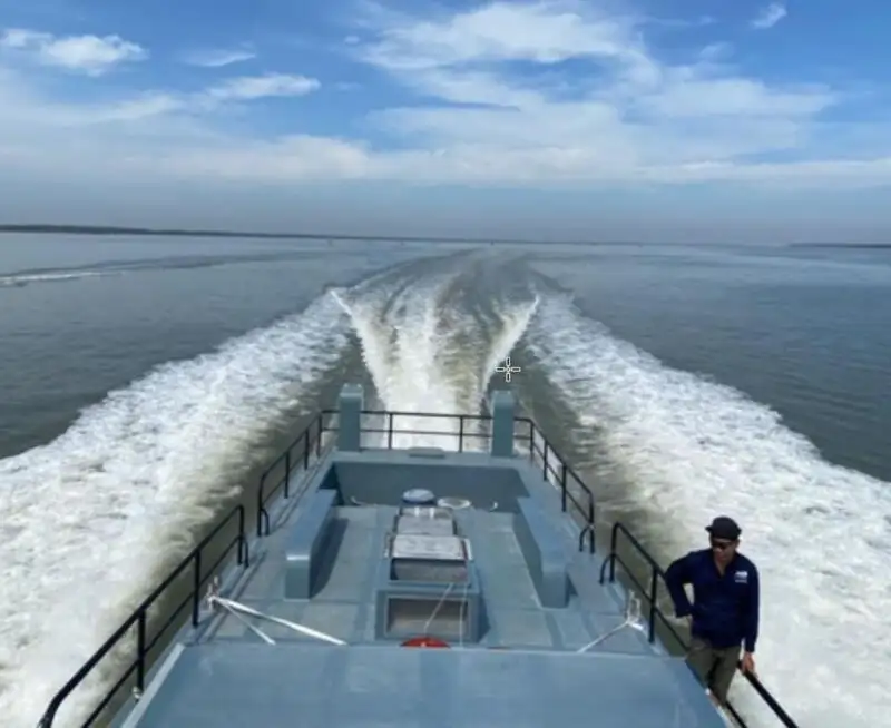 Kapal anak kapal untuk dijual