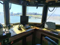 Kapal bekalan untuk dijual