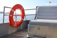 Kapal rondaan untuk dijual