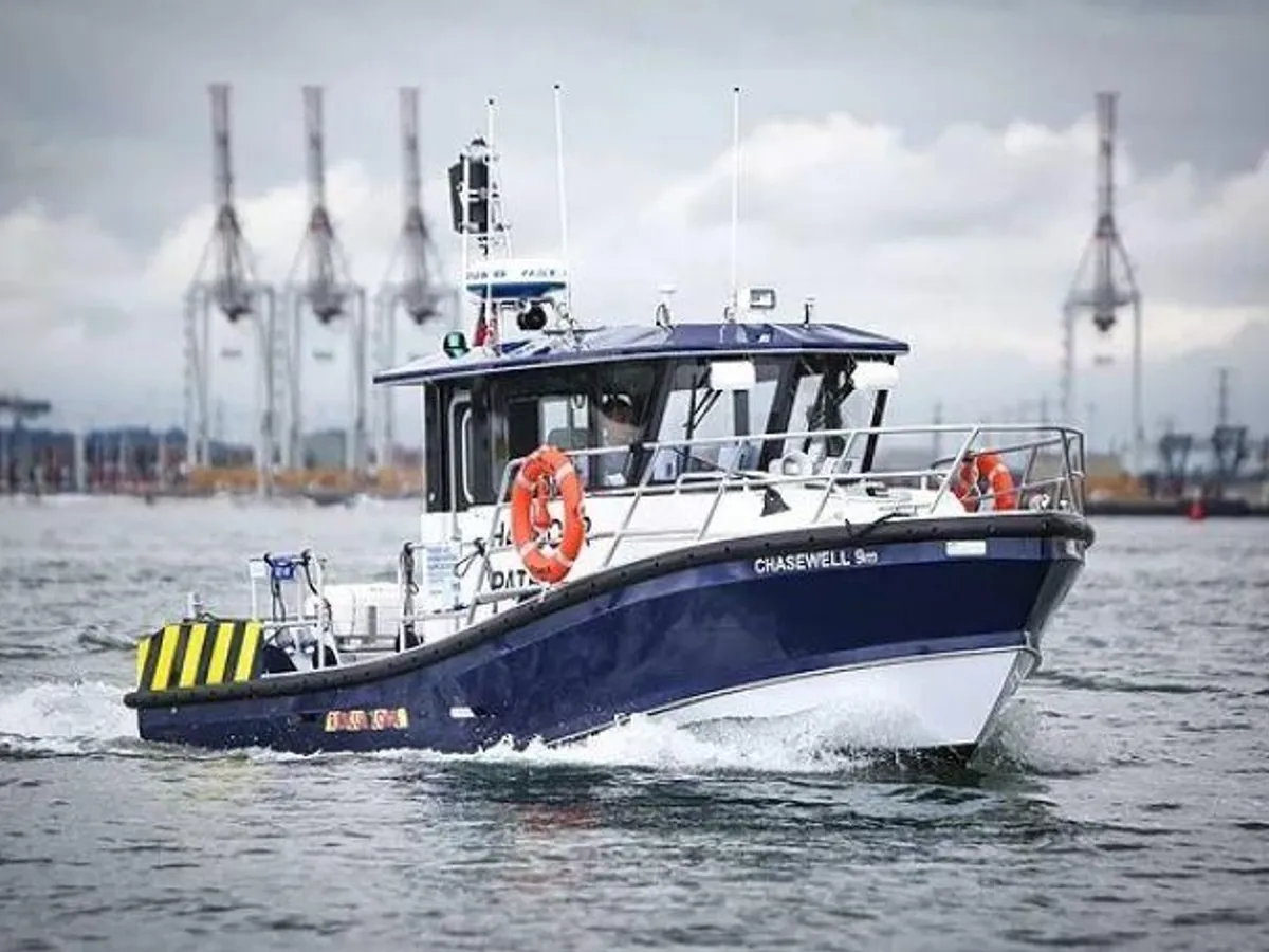 Kapal rondaan untuk dijual