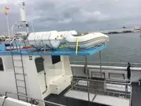 Kapal kerja untuk dijual