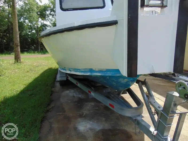 Kapal rondaan untuk dijual
