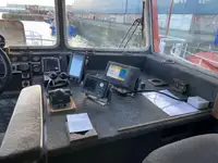 Kapal anak kapal untuk dijual