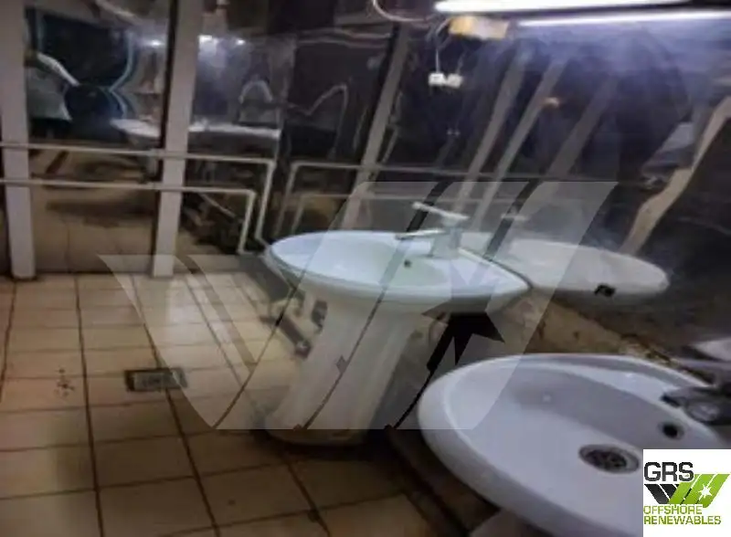 Kapal tinjauan untuk dijual
