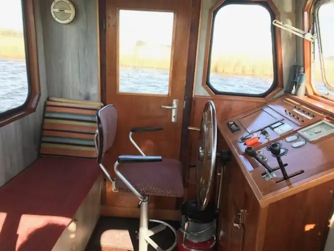 Kapal tunda untuk dijual