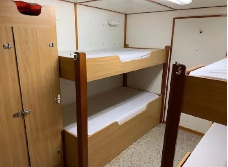 Kapal Bekal Pantas (FSV) untuk dijual
