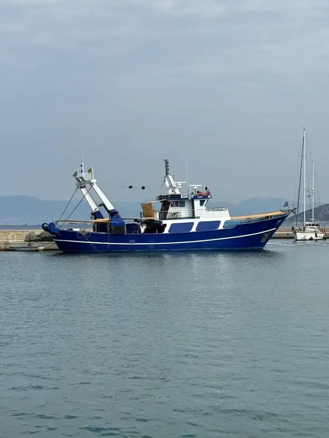 Kapal pukat untuk dijual